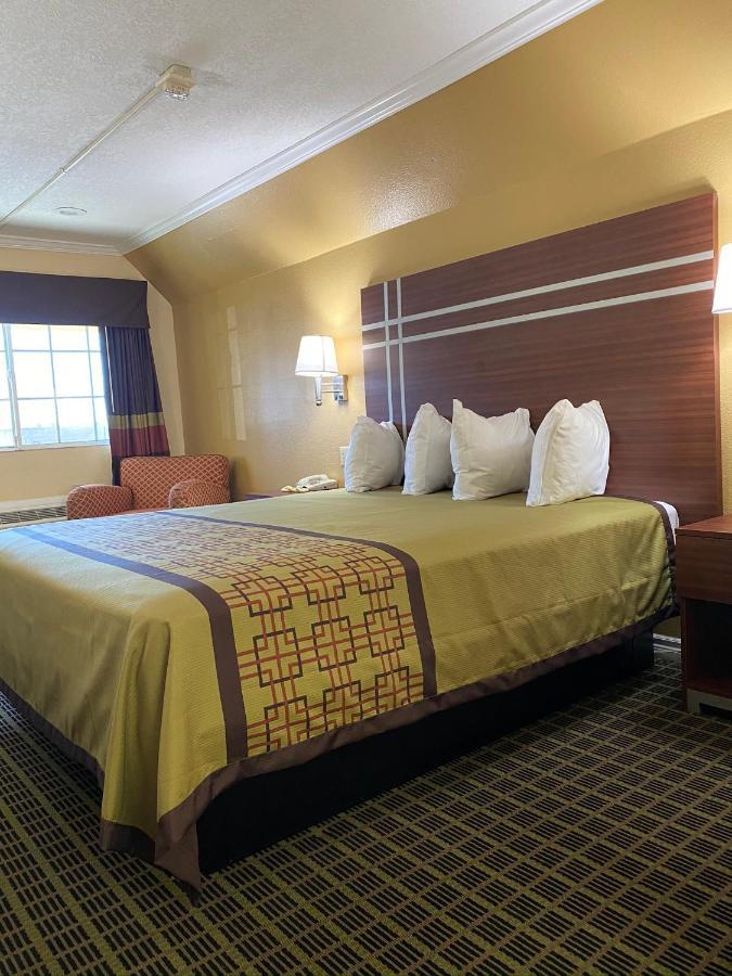 Americas Value - Azusa/pasadena Hotel 2*