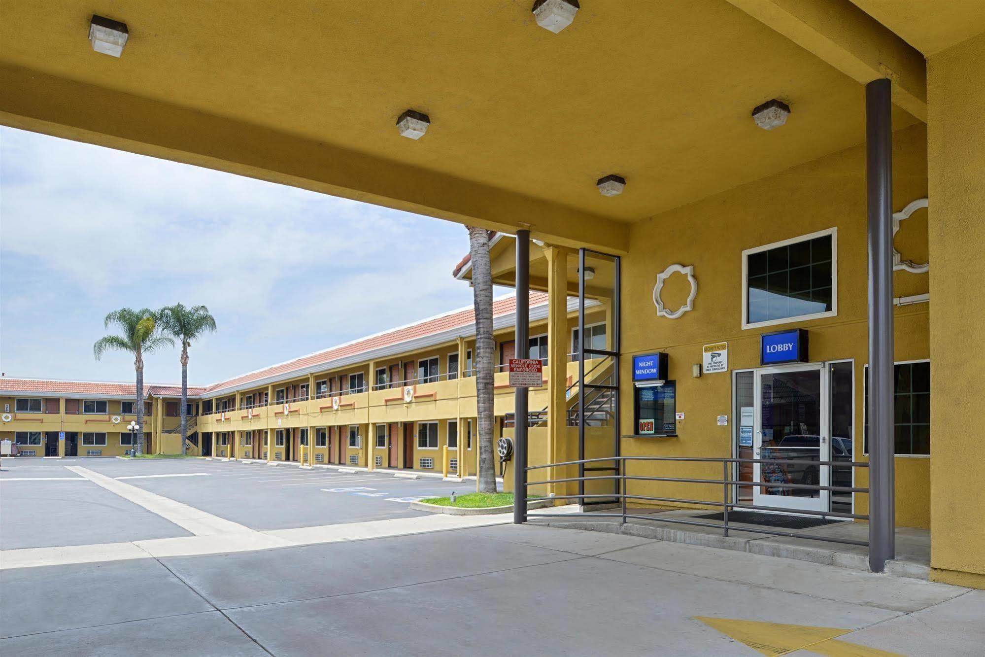 Americas Value - Azusa/pasadena