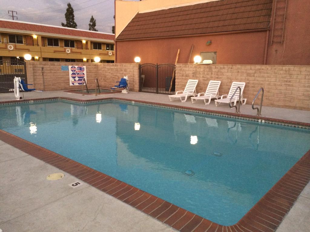 Hotel Americas Value - Azusa/pasadena 2*