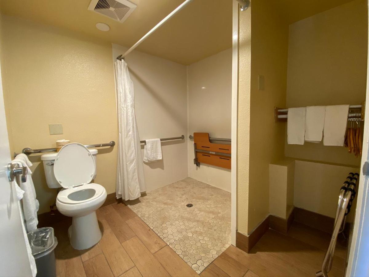 Americas Value - Azusa/pasadena Hotel